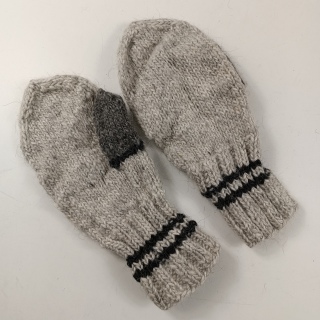 Женские варежки