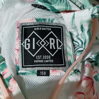 Ветровка для девочки