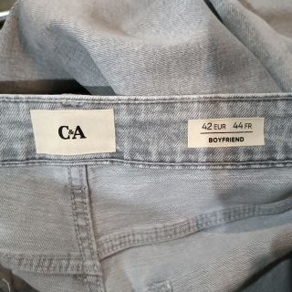 Джинсы женские