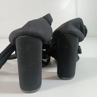 Босоножки женские