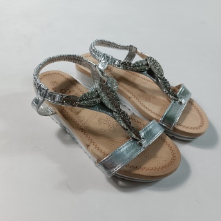 Босоножки женские