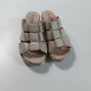 Босоножки женские