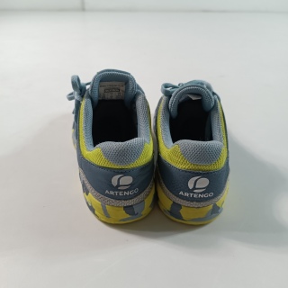 Кроссовки женские