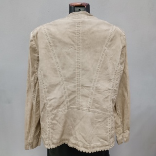 Ветровка женская