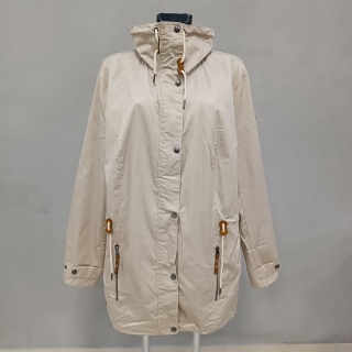 Ветровка женская