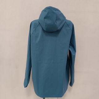 Ветровка женская