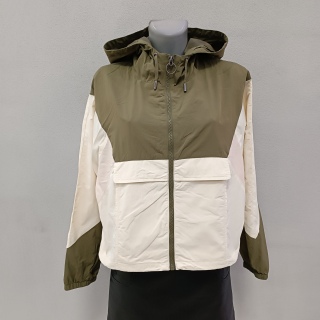 Ветровка женская