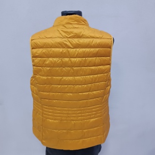 Жилет теплый женский