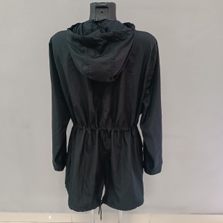 Ветровка женская