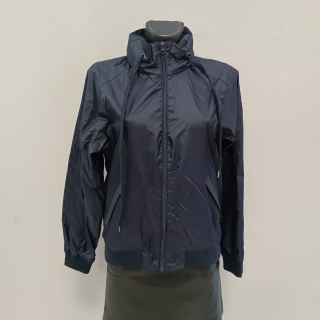 Ветровка женская