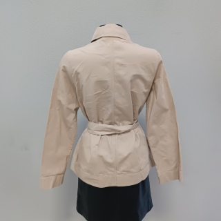 Ветровка женская