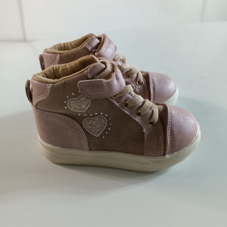 Ботинки для девочки