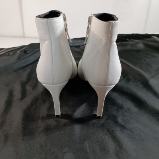 Ботинки женские