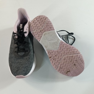 Кроссовки женские