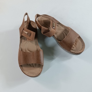 Босоножки женские