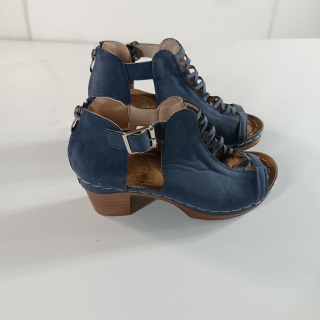 Босоножки женские