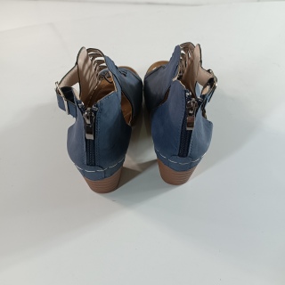 Босоножки женские