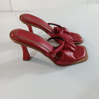 Босоножки женские