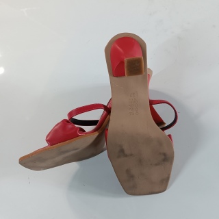 Босоножки женские