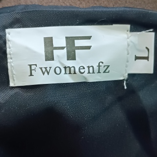 Ветровка женская