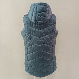 Жилет теплый женский