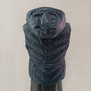 Жилет теплый женский