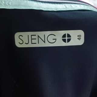 Футболка женская