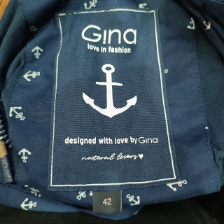 Ветровка женская