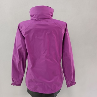 Ветровка женская