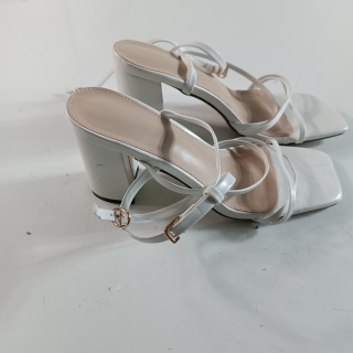 Босоножки женские