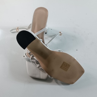 Босоножки женские