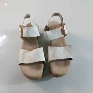 Босоножки женские