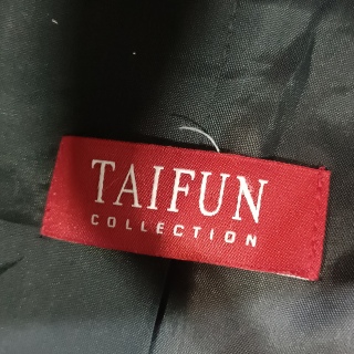 Жакет утепленный женский