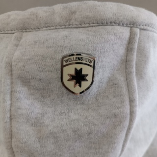 Ветровка женская