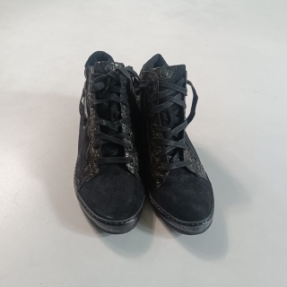 Ботинки женские