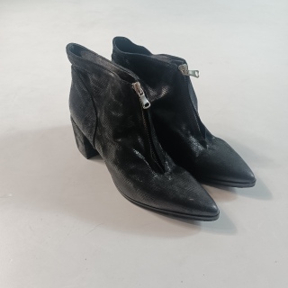 Ботинки женские