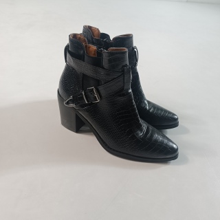 Ботинки женские