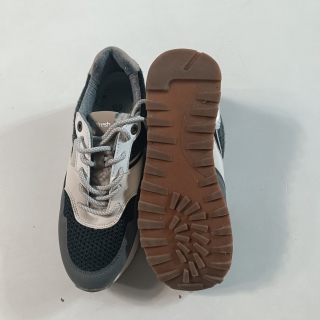 Кроссовки женские