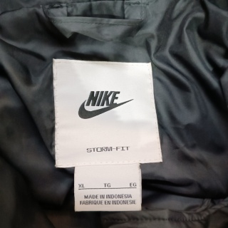 Пуховик женский