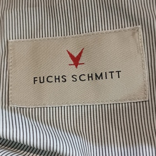 Ветровка женская