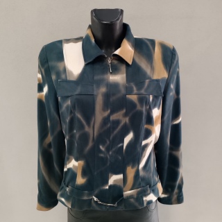 Ветровка женская