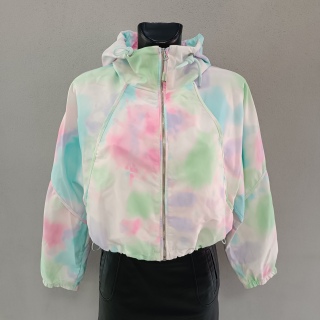 Ветровка женская