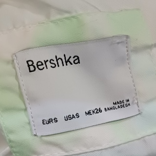 Ветровка женская