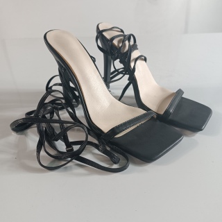 Босоножки женские