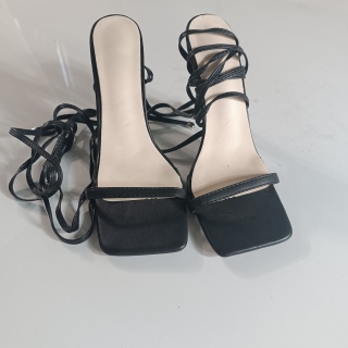 Босоножки женские