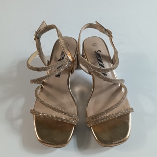 Босоножки женские