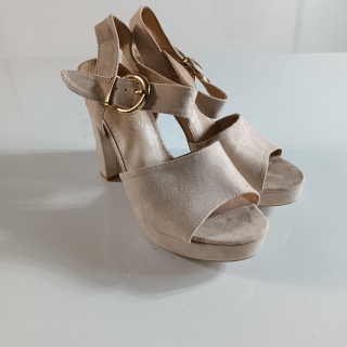 Босоножки женские