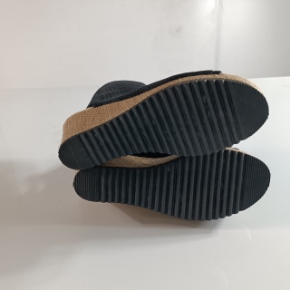 Босоножки женские