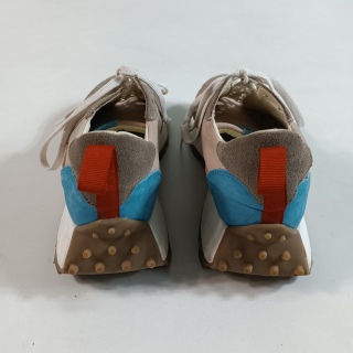 Кроссовки женские