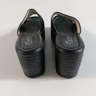 Босоножки женские